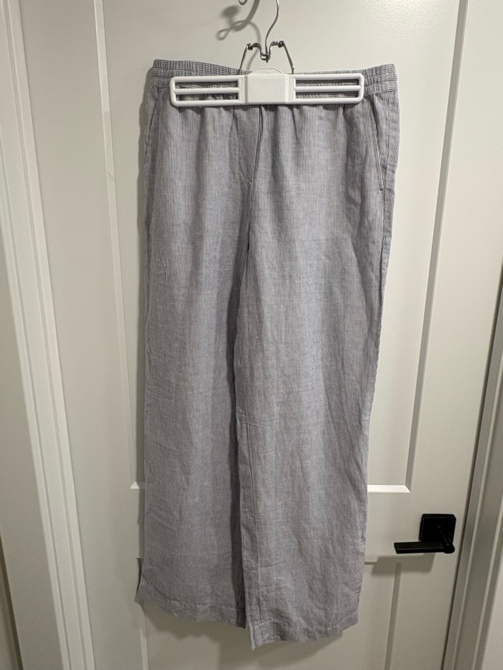 Talbots Light Gray Linen-Blend Men’s Casual Chinos